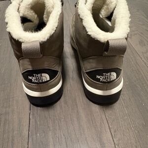 The North Face Women’s Boots with Plush Lining
